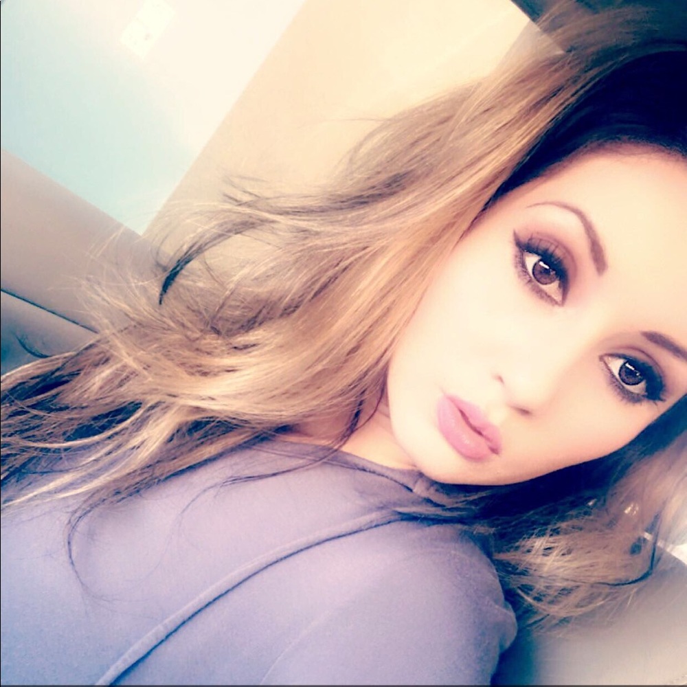 Meet your Posher, Vanessa